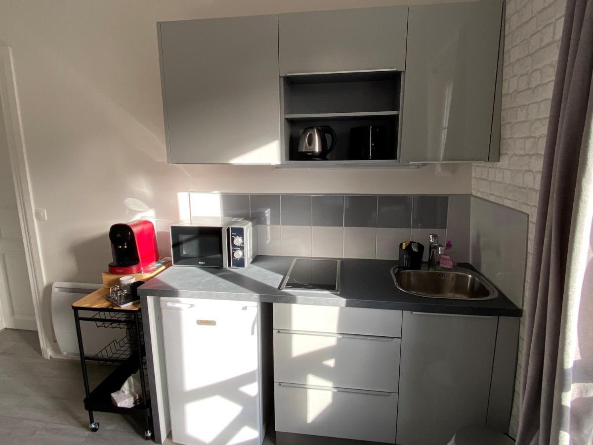 ENGHIEN-LES-BAINS : studio au coeur du centre ville Extérieur photo